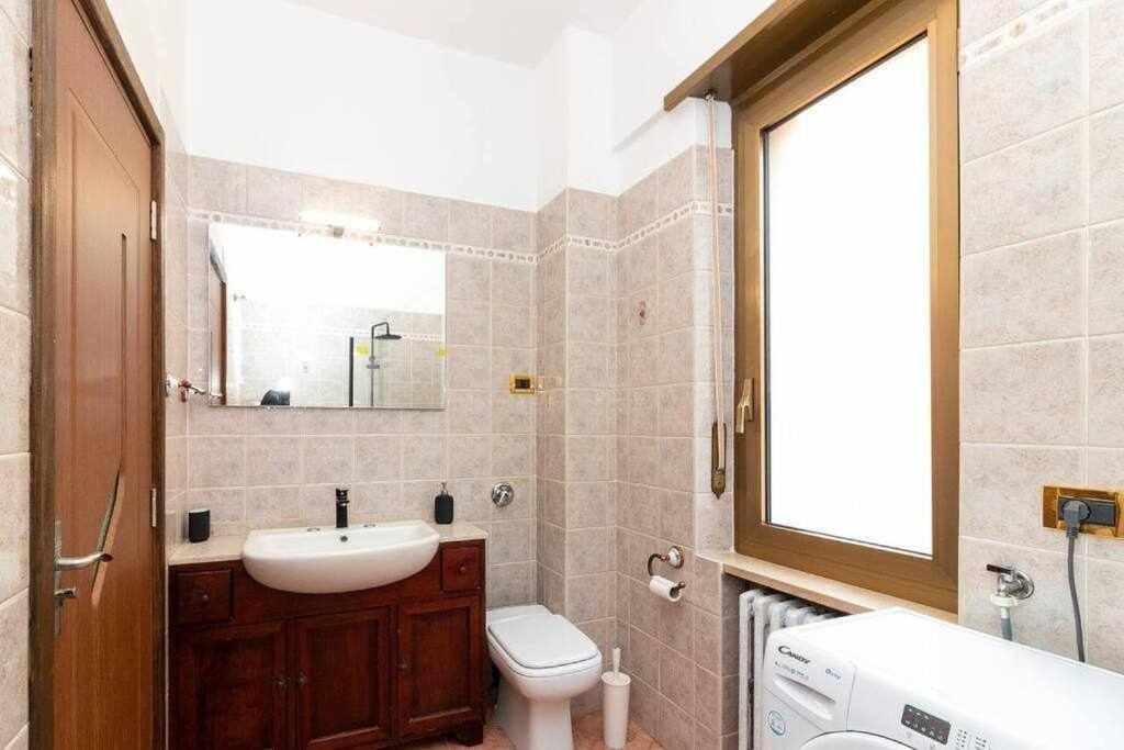 Appartamento A Pochi Passi Dalla Stazione Comodo A Coppie E Famiglie, Casa Ferrucci Collegno Exterior photo